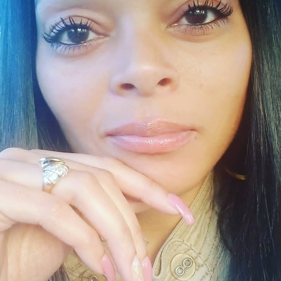 Meet your Posher, K - Picture 1 of 1